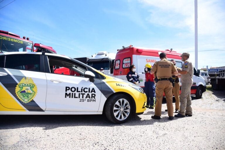 Equipes foram verificar motorista em caminhão