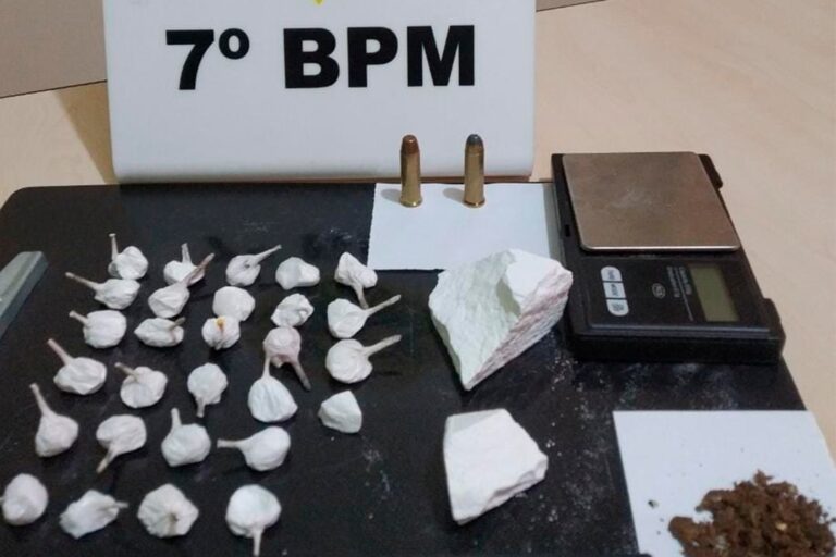 Adolescente de 16 anos é flagrado com cocaína nas partes íntimas
