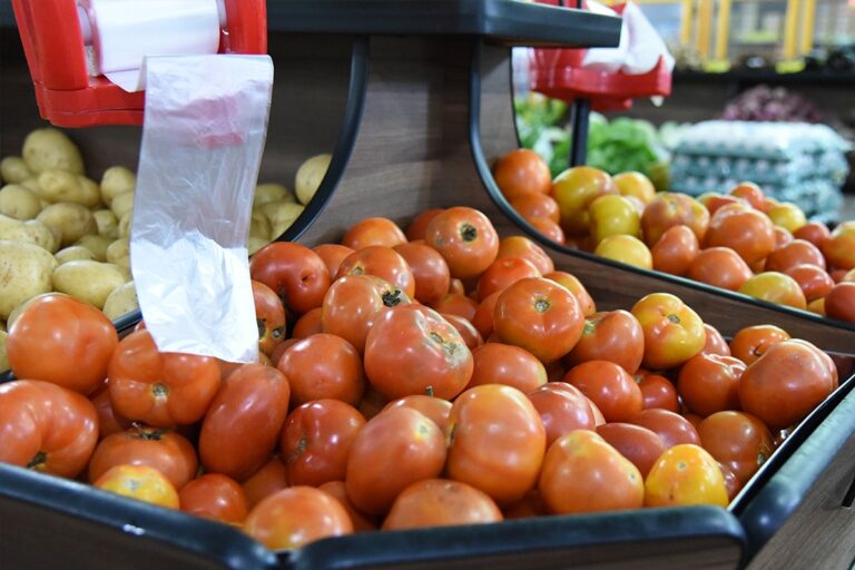 Supermercados de Umuarama não funcionam na próxima segunda-feira