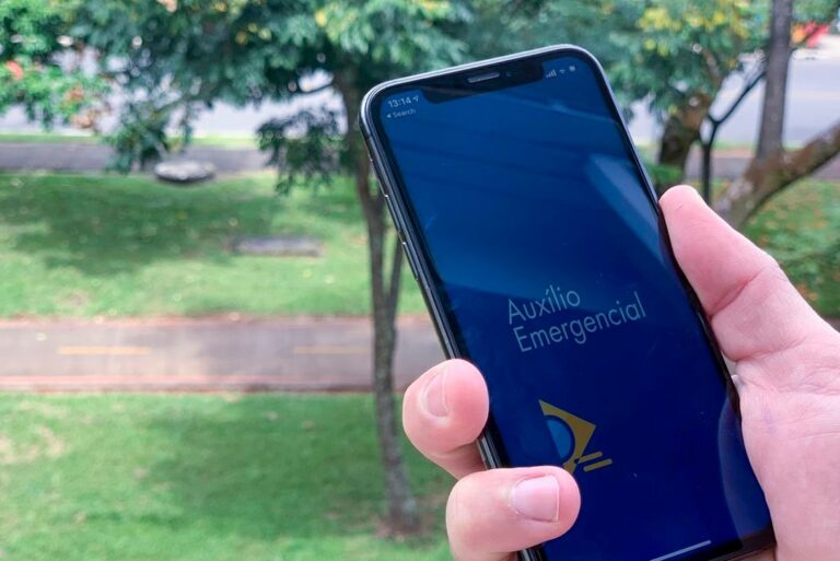 Auxílio emergencial é pago a beneficiários do Bolsa Família com NIS 2