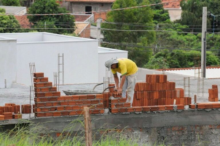 Prefeitura anuncia 132 vagas de emprego na Agência do Trabalhador para esta segunda
