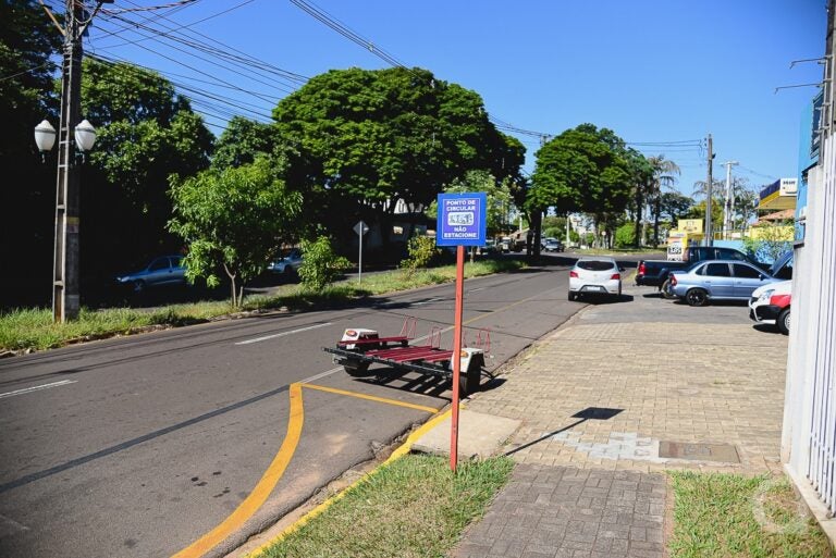 Usuários reclamam de falta de cobertura em ponto de ônibus da av. Portugal
