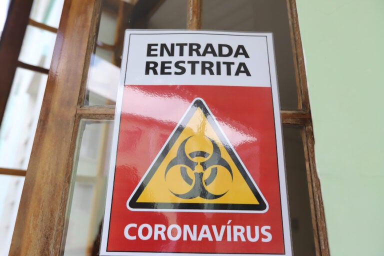 Paraná soma 1.583.921 casos confirmados e 40.614 mortos pela covid-19