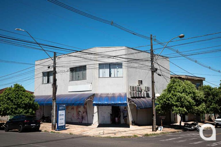 Umuarama: Casos confirmados de covid recuam e mais uma morte é confirmada