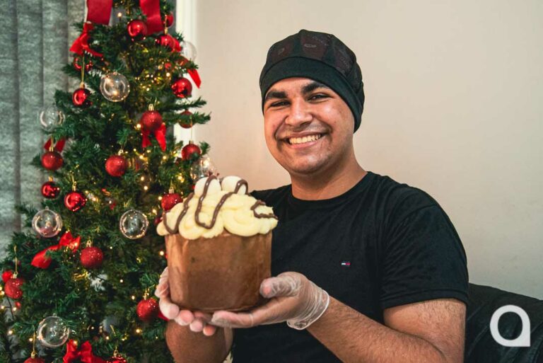 Garoto de 17 anos empreende com a produção chocotones trufados em Umuarama