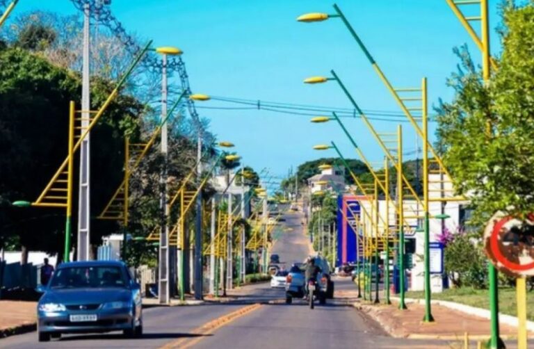 Homem invade casa de ex-mulher com faca e tenta estupra-la em Douradina