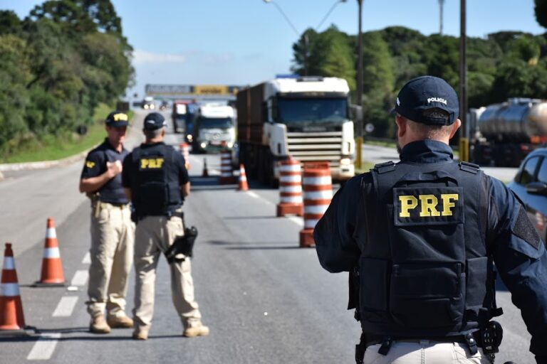 PRF dá dicas para quem vai pegar a estrada durante o feriado