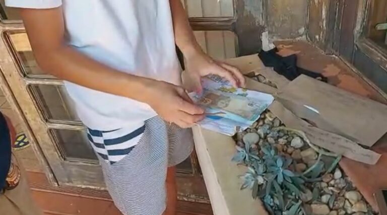 Homem é preso pela PF ao receber R$ 2 mil em notas falsas pelos Correios