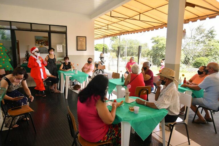 Idosos voltam a ter reuniões no Serviço de Convivência e Fortalecimento de Vínculos