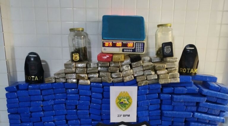 Veículo roubado em Mariluz é localizado pela PM carregado com drogas em Curitiba