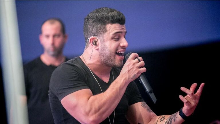 Cantor Ávine Vinny, de ‘Coração Cachorro, é preso após ameaçar ex-esposa