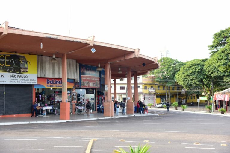 Morador de Pérola perde carteira na rodoviária de Umuarama e pede ajuda