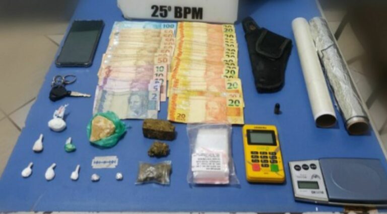 Mulher é presa pela PM com drogas, munição e dinheiro, em Umuarama