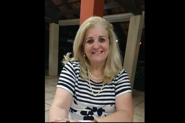 Falece em Umuarama, aos 68 anos, a professora Maria de Lourdes Bogo