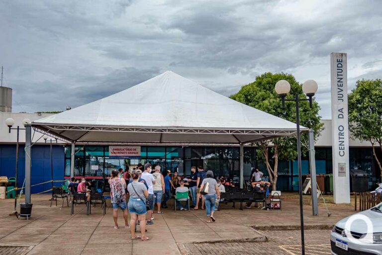 Umuarama confirma mais 231 casos de Covid e cresce número de suspeitos