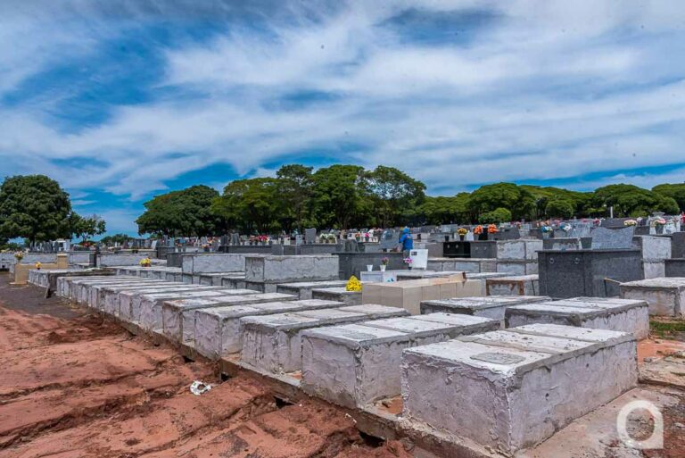 Falta de espaço no Cemitério Municipal leva Acesf a ampliar área de 8 mil m²