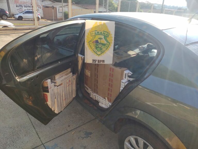 PM apreende veículo carregado com cigarros no Parque Dom Bosco, em Umuarama