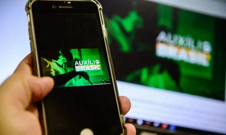 Auxílio Brasil: Caixa paga hoje famílias cadastradas com NIS final 3