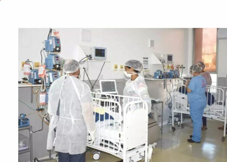 Mãe sai do hospital dizendo que vai visitar outros filhos e abandona bebê de 1 ano