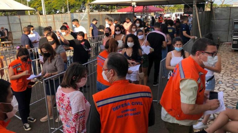 13 pessoas são detidas após apresentarem teste falso de covid no show do Gusttavo Lima