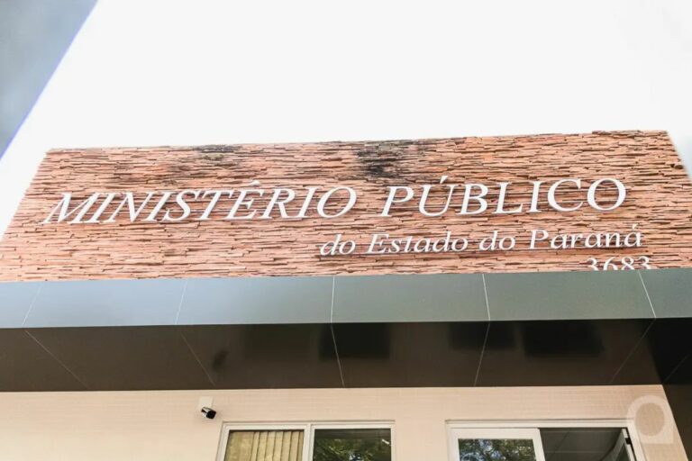 MP denuncia detentos da Cadeia Pública que extorquiam empresários pelo telefone no PR