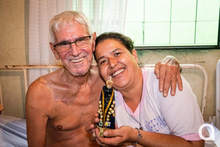 Senhor socorrido dentro do ônibus em Umuarama se recupera após deixar UTI