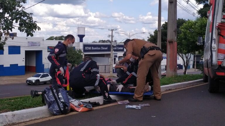 Socorro a pessoa atropelada interdita parcialmente a av. Ângelo Moreira da Fonseca