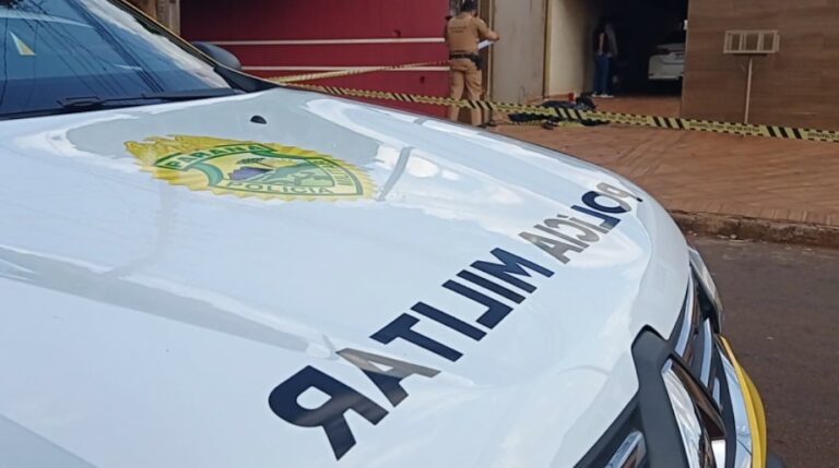 Mulher de 36 anos é morta com quatro tiros no portão de casa em Campo Mourão