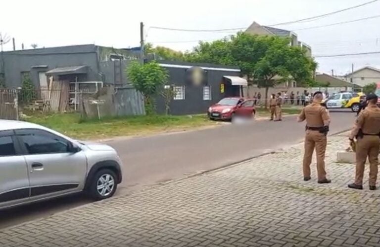 Homem mata ex-mulher com tiro na cabeça e tira a própria vida