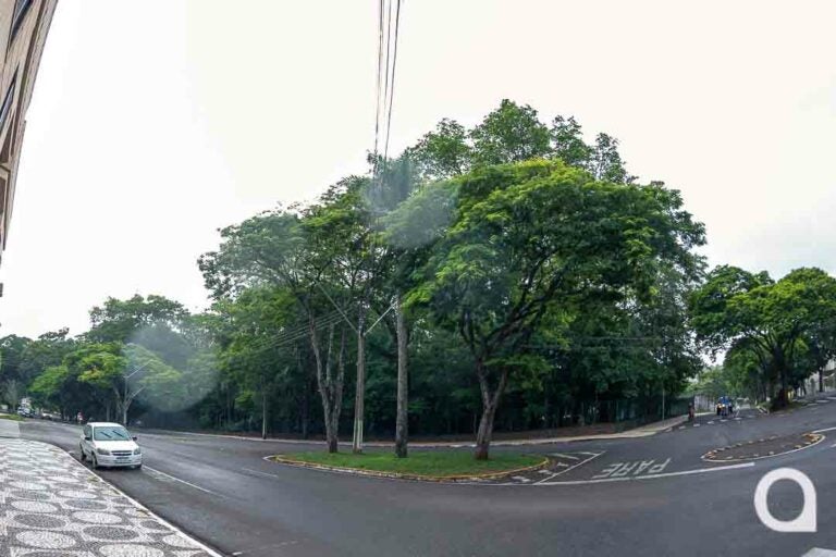 Defesa Civil divulga aviso de chuva intensa para Umuarama e cidades da região