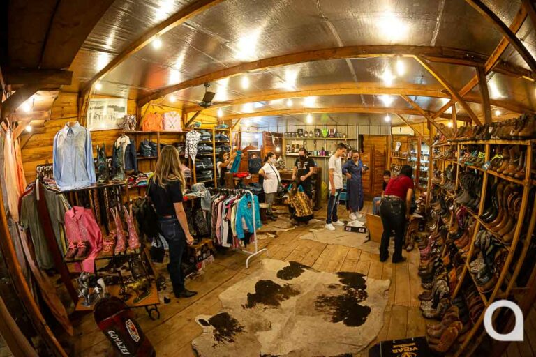 Moda country assume o protagonismo dos looks na Expo Umuarama