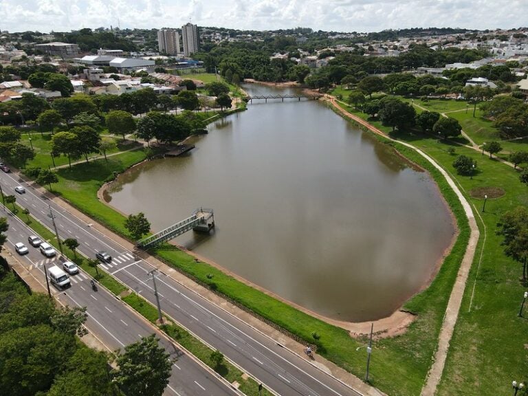 Umuarama: Pedalinhos e caiaques podem ser nova atração do Lago Aratimbó