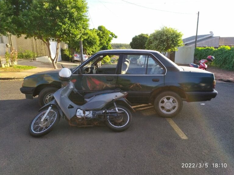 Condutor embriagado e sem habilitação provoca acidente no Jardim Veneza