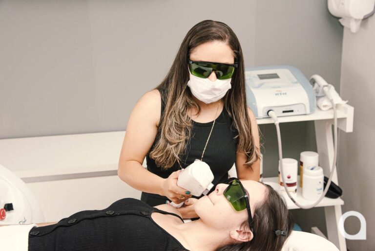 Bella Estética oferece fotodepilação em três áreas diferentes por apenas R$ 99