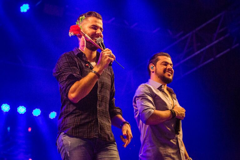 Zé Neto e Cristiano também dão show de simpatia e humildade na Expo Umuarama