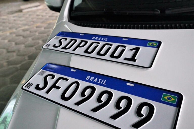Placas veiculares recebem nova sequência alfanumérica a partir desta semana