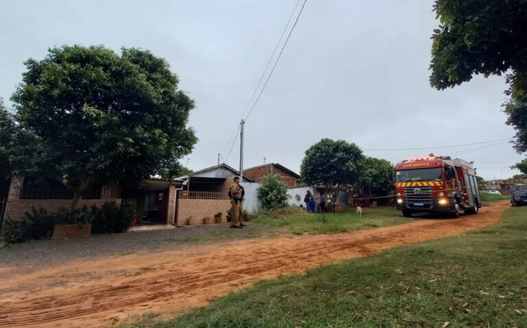 Senhora de 61 anos morre carbonizada durante incêndio em residência em Cruzeiro do Oeste