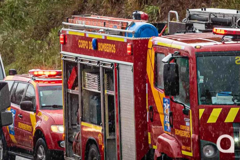 Bombeiros atendem acidente com vítima nas ferragens entre Cidade Gaúcha e Nova Olímpia