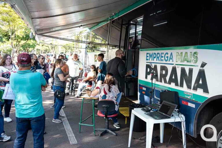 Feirão do Emprego realiza mais de 350 entrevistas de trabalho em Umuarama