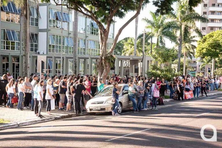TJPR determina término da greve dos professores da rede municipal em Umuarama