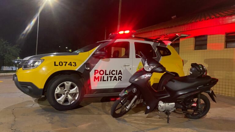 Adolescente sem habilitação tem moto apreendida após fuga em Umuarama