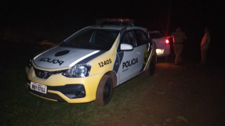 Homem armado com facão mantém a família inteira em cárcere privado em Mariluz