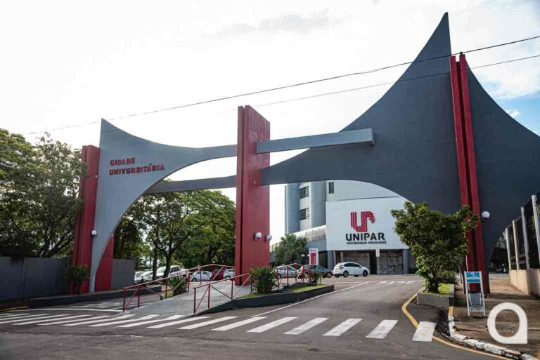 Unipar oferta vaga para tutor na área de Tecnologia em Umuarama