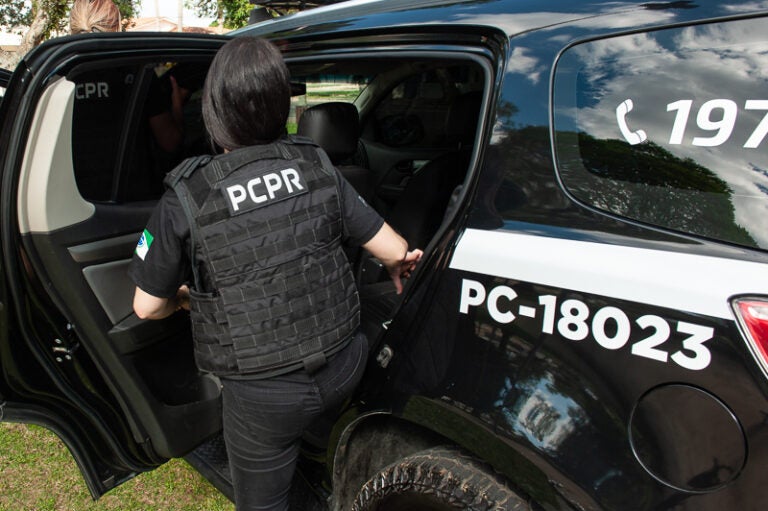 PC prende homem em flagrante por distribuição de material pornográfico infantojuvenil
