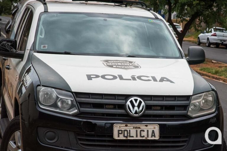 Polícia Civil prende casal condenado por abusar sexualmente da filha