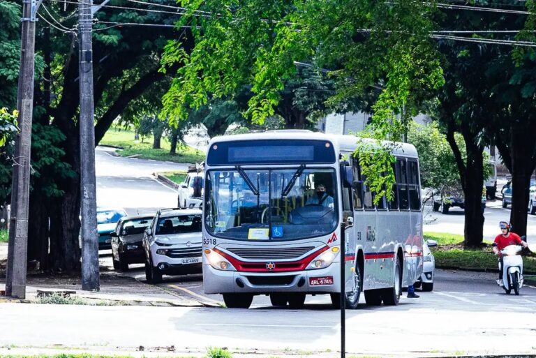 Empresa anuncia mudanças nos horários dos ônibus entre Cruzeiro do Oeste e Umuarama