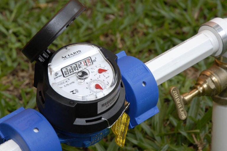 Para evitar danos ao equipamento, Sanepar orienta proteger hidrômetro em dias frios