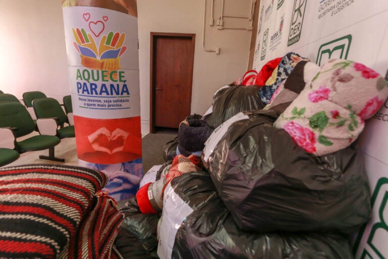 Ciclistas de Umuarama arrecadam roupas para a campanha Pedala Aquece Paraná