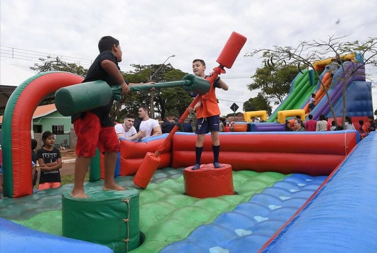 Operação Bairro Limpo leva serviços públicos e atendimentos em saúde ao distrito de Santa Eliza