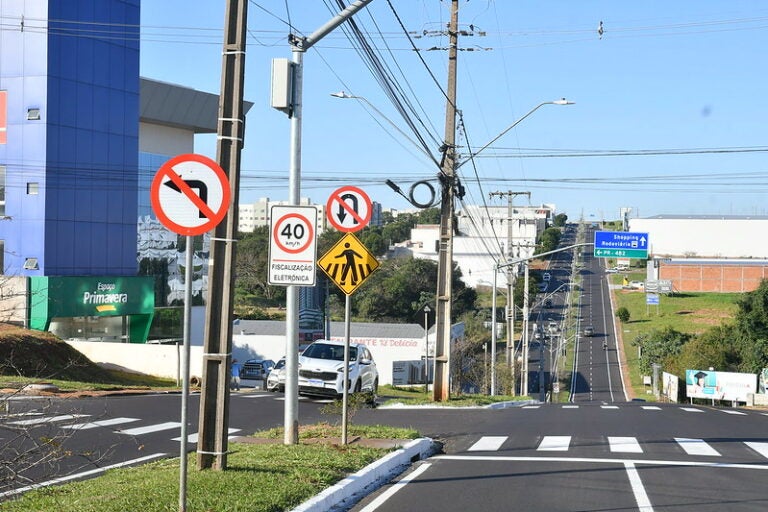 Motoristas devem ficar atentos a mudanças no trânsito na região do alto da avenida Paraná